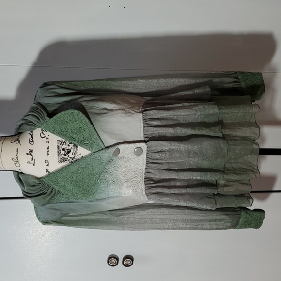 Vandana- Women's Flowy fairy grunge Boho Earthy Ombre Gray Green Sz.Large - Picture 1 of 13